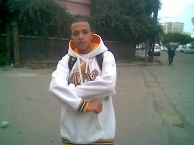 ben  la c marwan  (((((li zatla )))) aprt le groupe